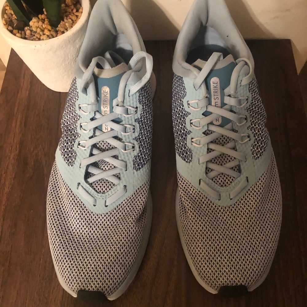 Nike Zoom Light Blue Sneaker Size 9